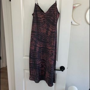 Paige Midi Dress Size L, Satin Material